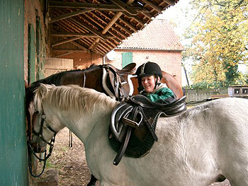 Pony Filou mit Lena